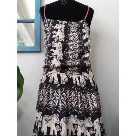 Elephant Print Boho Maxi Dress - Picture 6 of 6